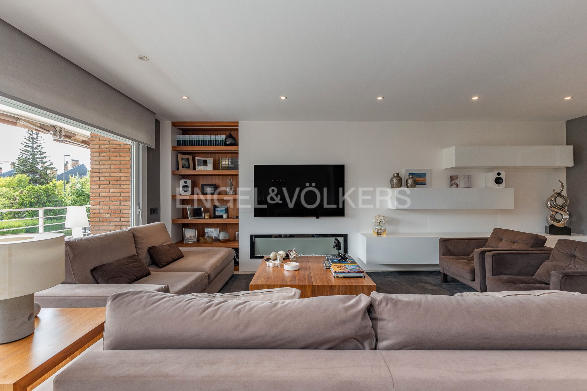 Living room of Apartment for sale in Sant Cugat del Vallès  with Air Conditioner, Heating and Terrace