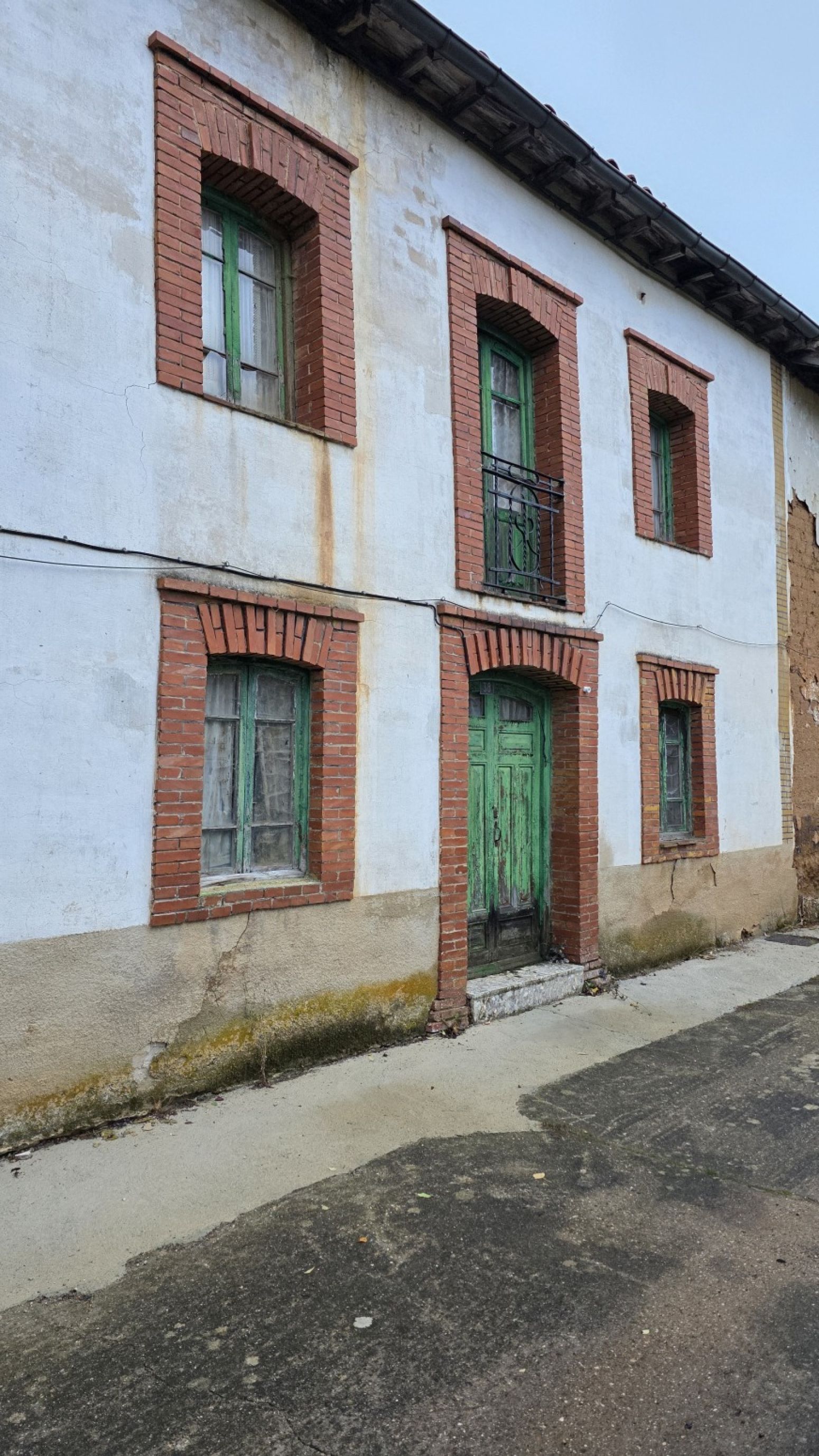 Exterior view of House or chalet for sale in Barruelo de Santullán