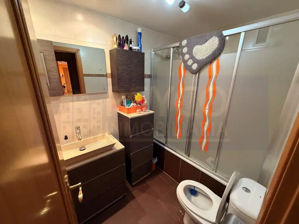 Baño de Apartamento en venta en Villamediana de Iregua con Aire acondicionado