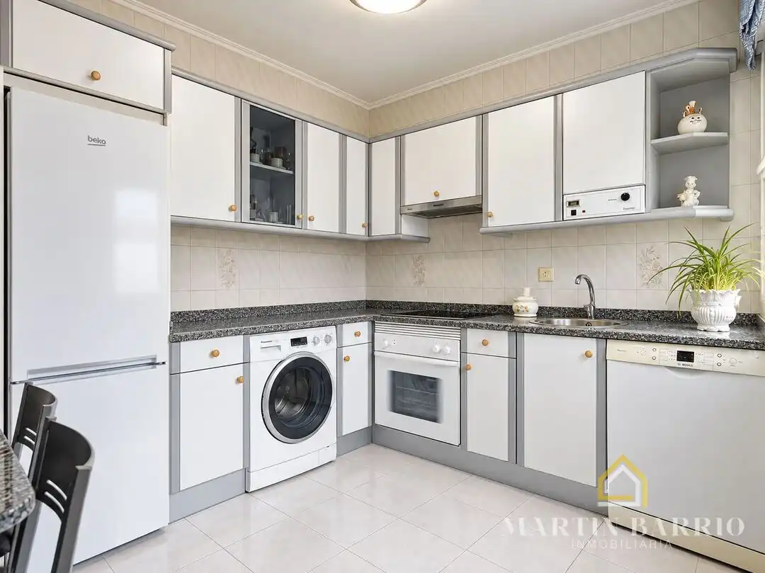 Piso con terraza en venta en Antonio Trueba Zeharkalea, imagen 20