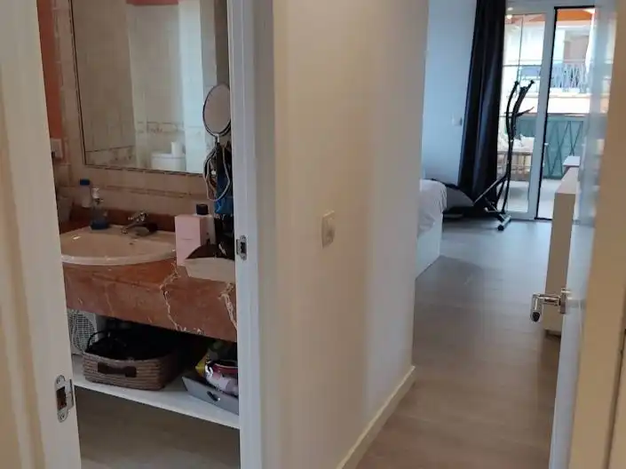 Bathroom of Flat for rent in Llevant