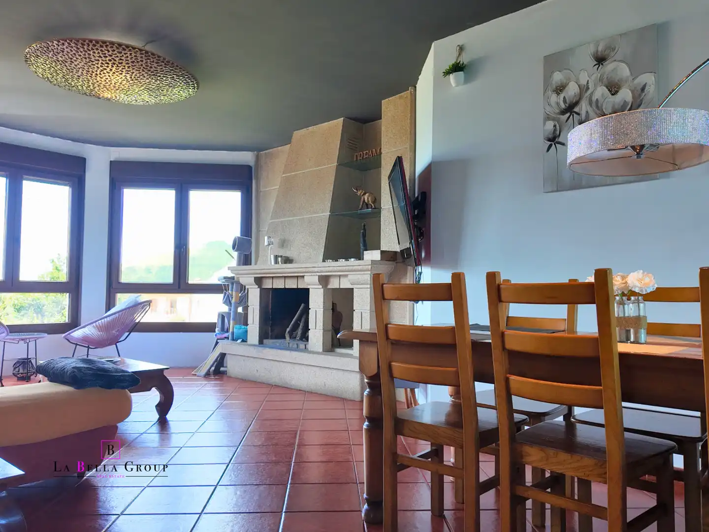 Sala d'estar de Casa o xalet en venda en Fisterra amb Calefacció, Jardí privat i Parquet