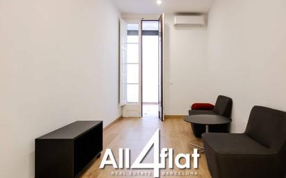 Exterior view of Flat to rent in  Barcelona Capital  with Air Conditioner, Parquet flooring and Furnished