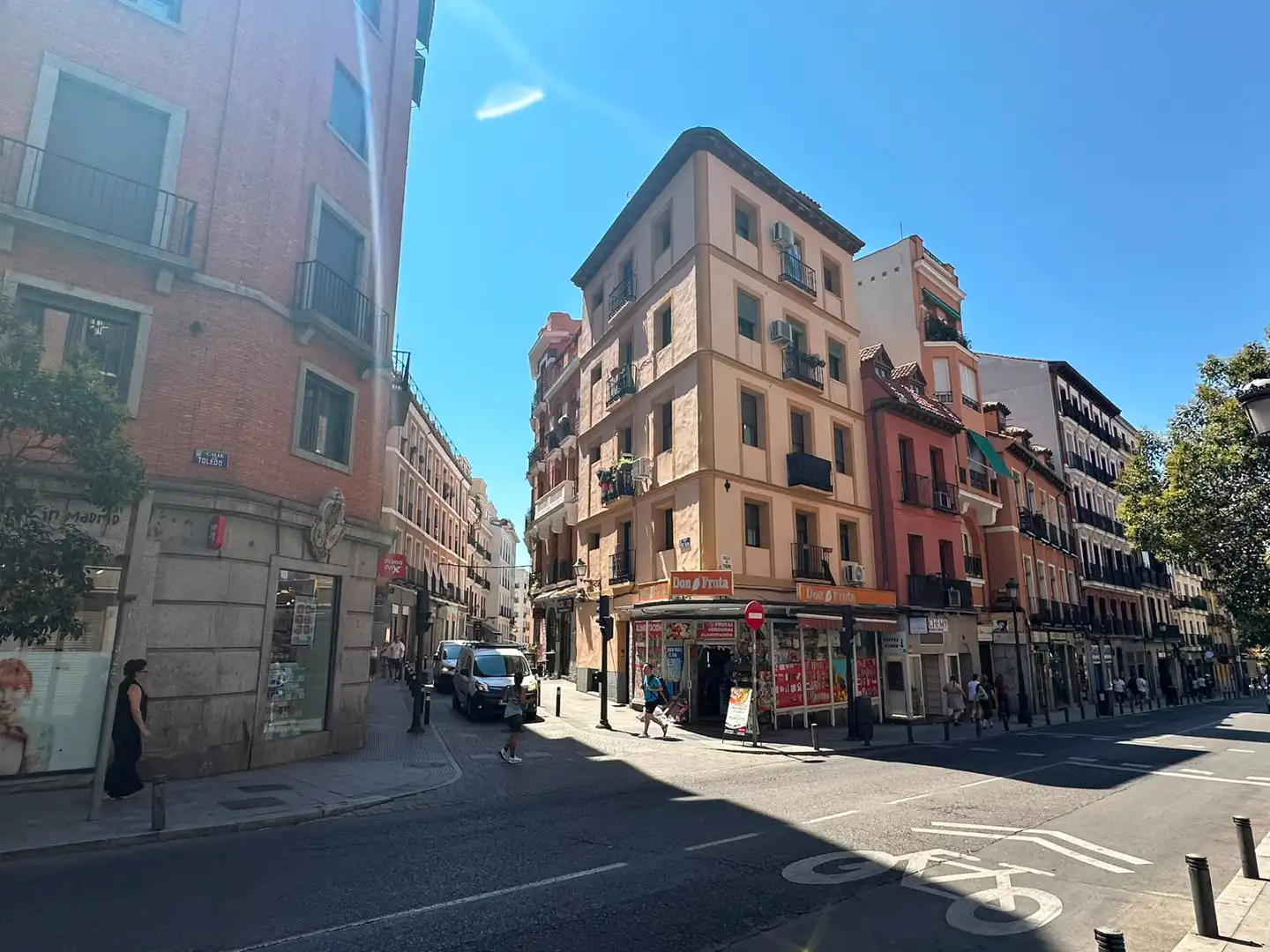 Außenansicht von Wohnung zum Verkauf in Madrid mit Klimaanlage, Möbliert und Ofen