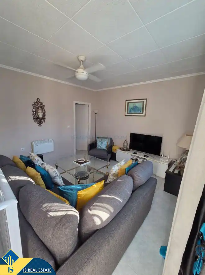 Casa con jardín en venta en Zona Carrefour - Urbanizaciones, imagen 2