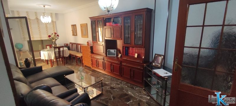 Sala de estar de Piso en venta en Linares con Balcón
