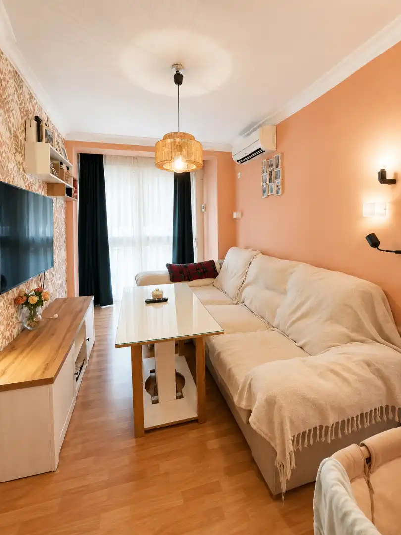 Living room of Flat for sale in San Juan de Aznalfarache  with Air Conditioner