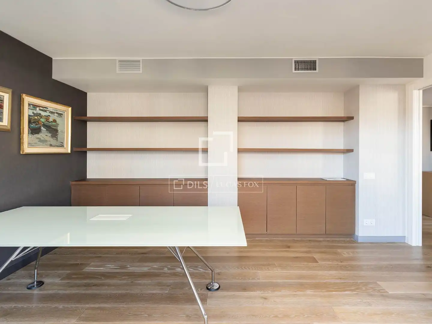 Wohnung zum Verkauf in Barcelona mit Klimaanlage und Terrasse