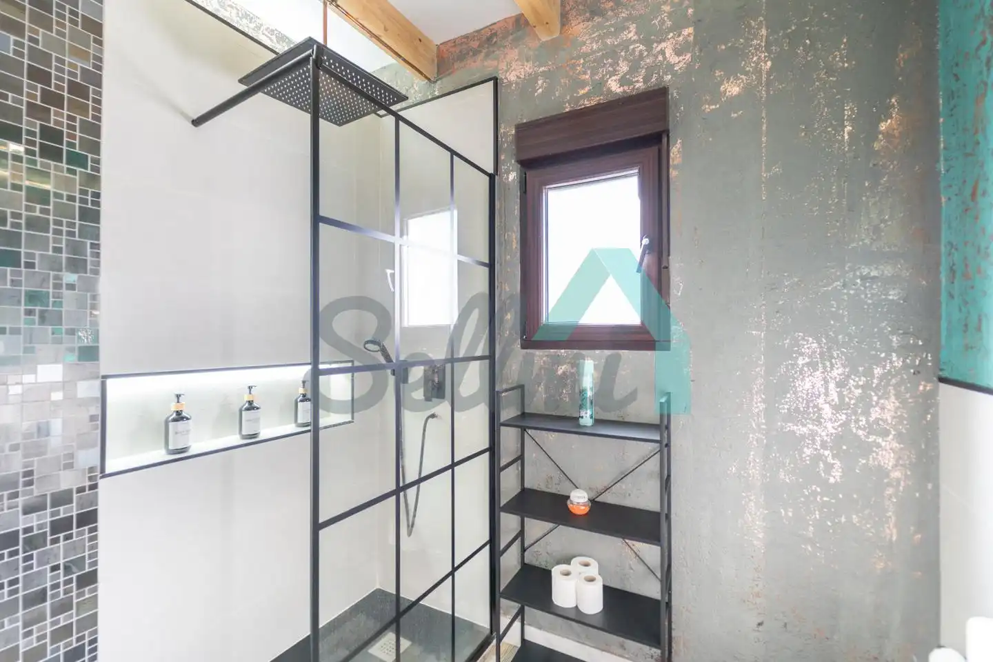Baño de Casa o chalet de alquiler en Mieres (Asturias) con Calefacción, Terraza y Amueblado