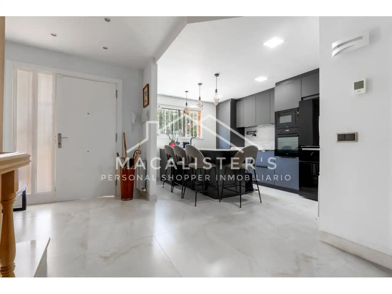 Cocina de Casa adosada en venta en Vilassar de Mar con Aire acondicionado, Calefacción y Jardín privado