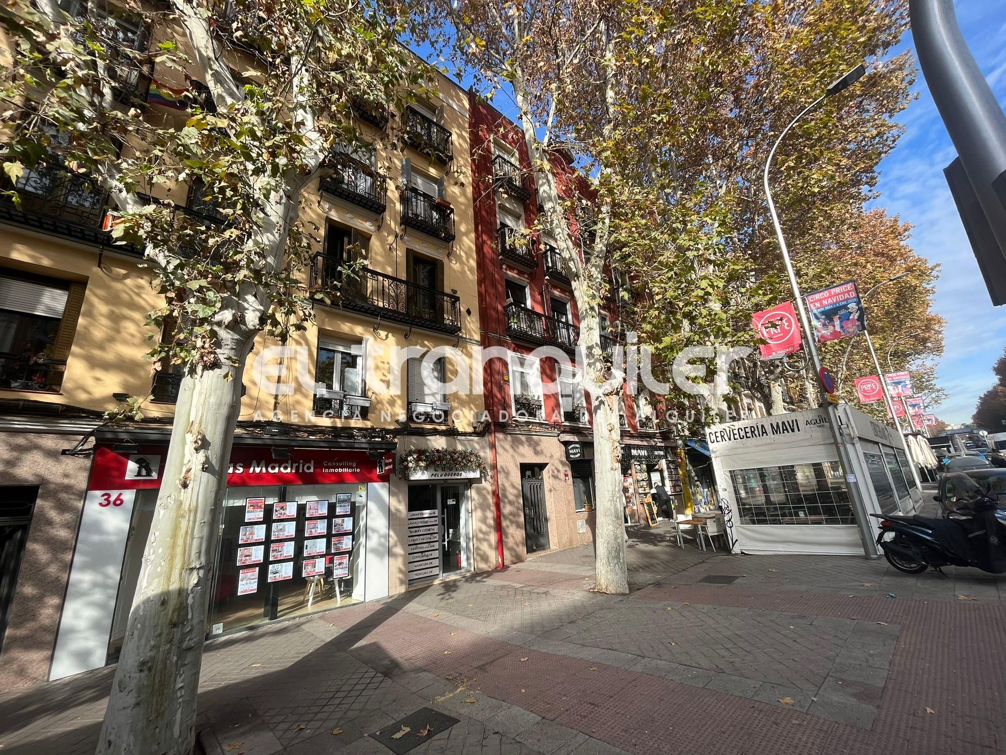 Vista exterior de Pis de lloguer en  Madrid Capital amb Terrassa, Moblat i Rentadora