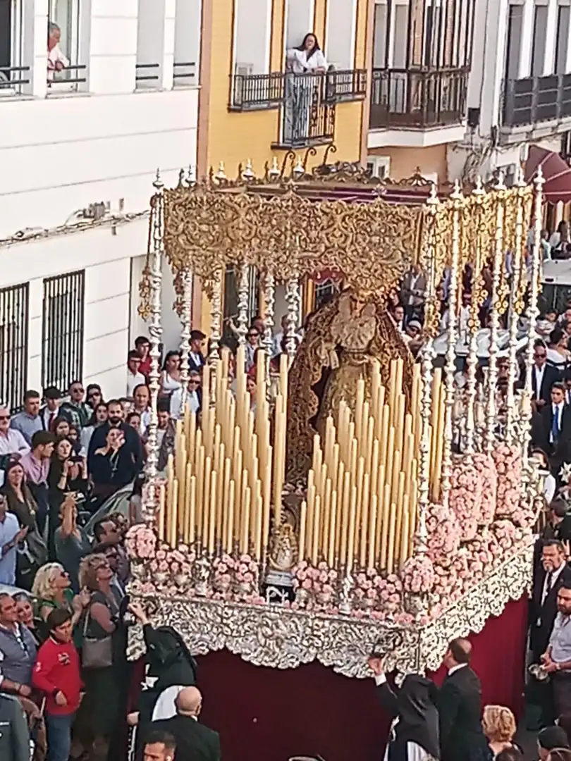 Vista exterior de Casa adosada en venta en Sevilla con Terraza