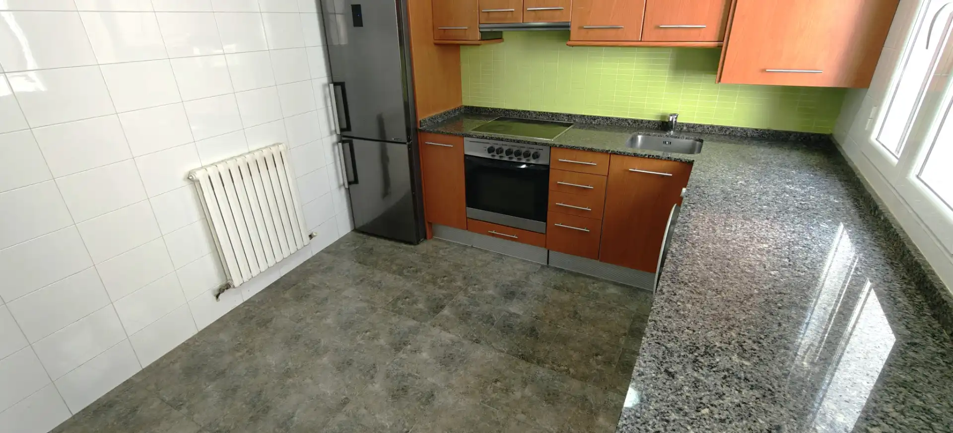 Cocina de Piso en venta en Zaragoza con Calefacción, Parquet y Terraza