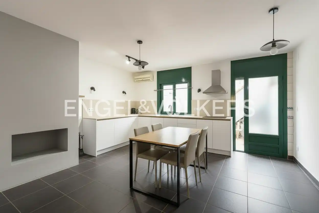 Kitchen of Houses for sale in Castelldefels  with Air Conditioner, Heating and Terrace