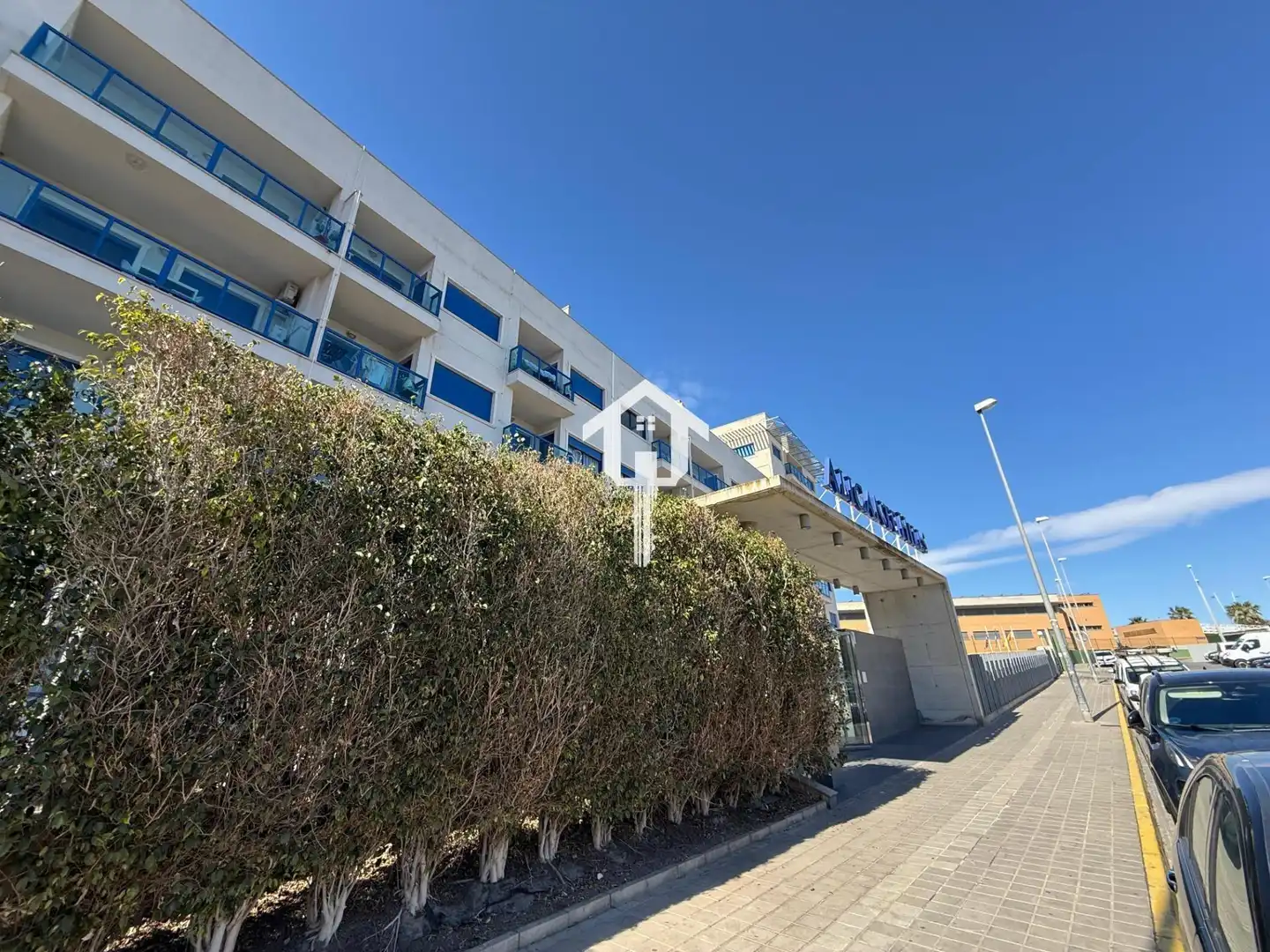 Vista exterior de Piso en venta en Alicante / Alacant con Amueblado, Balcón y Jacuzzi