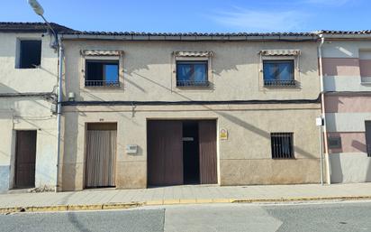 Exterior view of Single-family semi-detached for sale in Villafranca  with Heating, Parquet flooring and Terrace