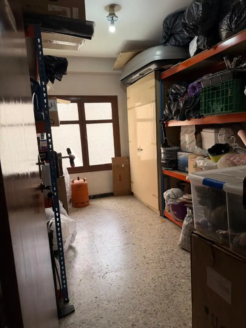 Piso en venta en Almería con Aire acondicionado, Calefacción y Trastero