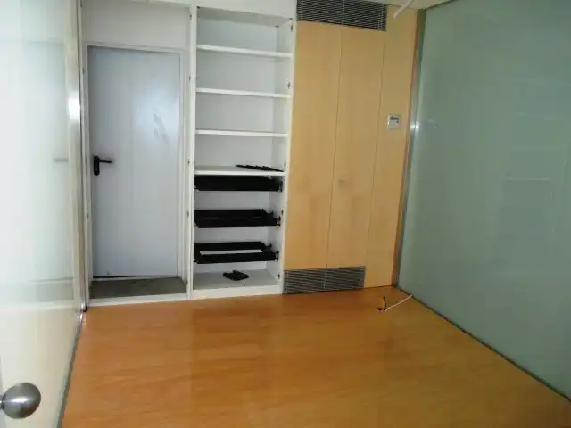 Gewerbefläche zur Miete in Plaza Anselm Clavé, imagen 11