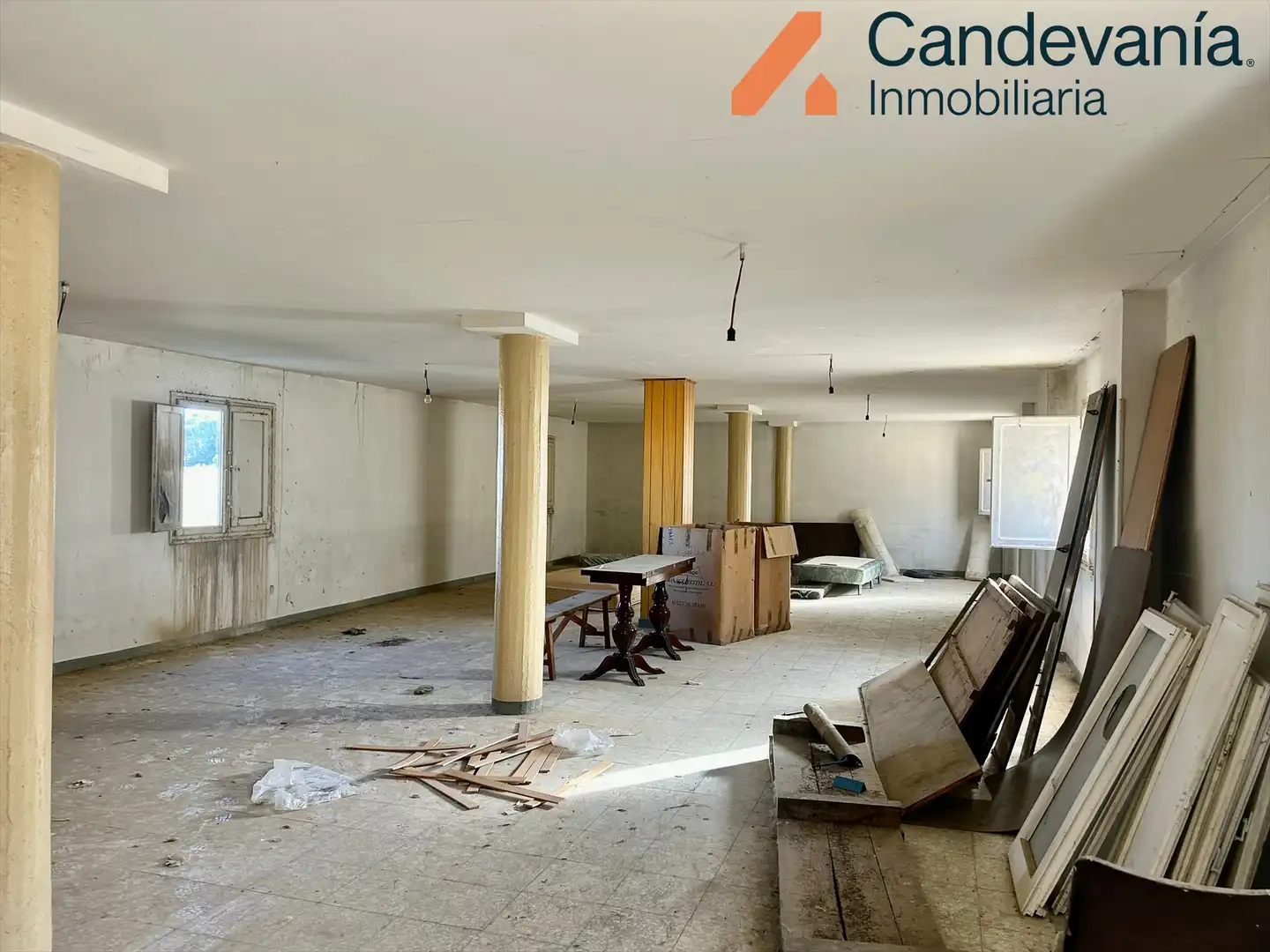 Nave industrial en venta en Zuera