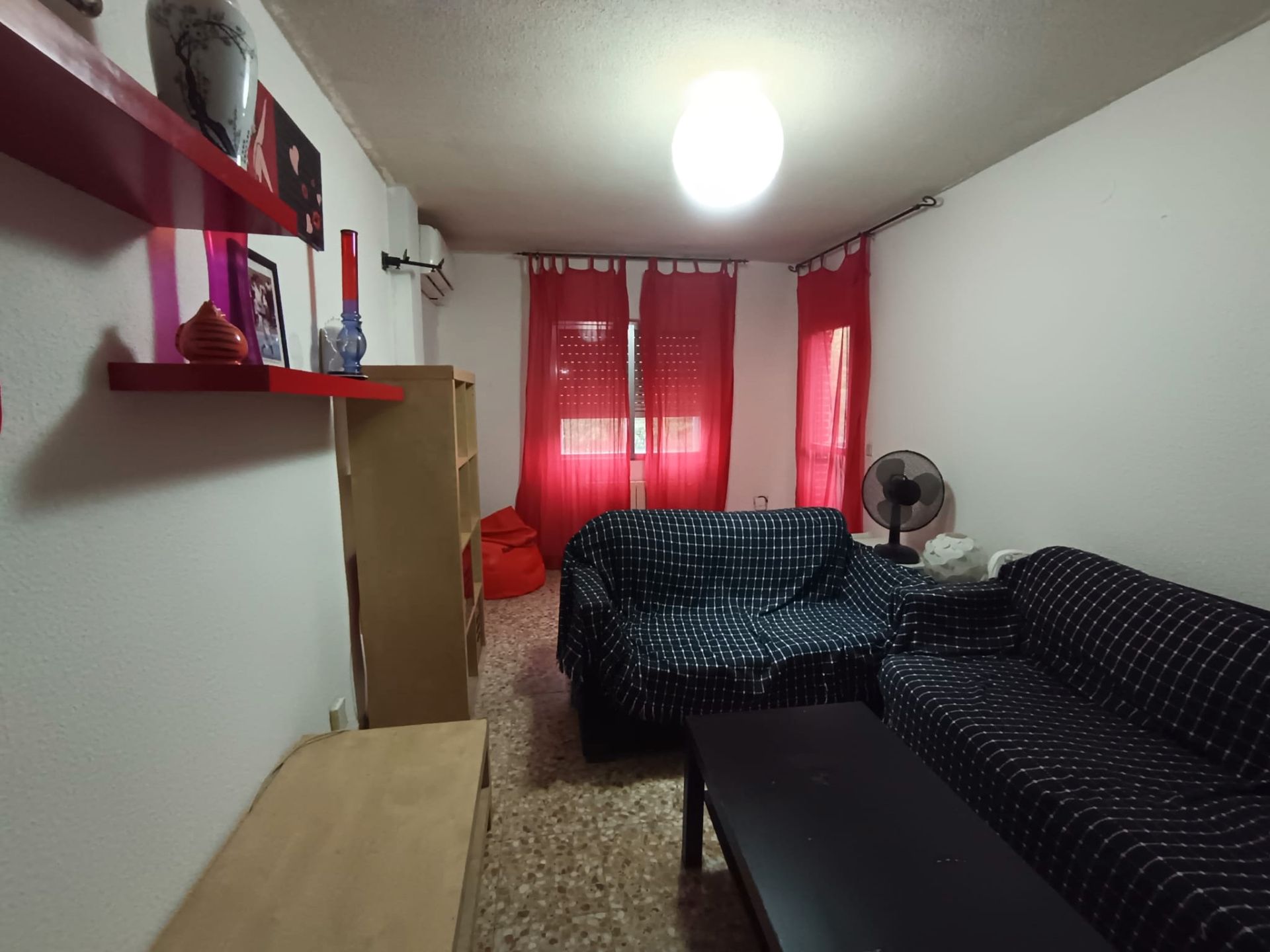 Living room of Flat for sale in Parla  with Air Conditioner, Heating and Terrace