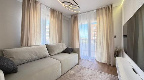 Foto 2 de Apartamento en venta en Avenida Avenida Olas, Punta Prima, Torrevieja