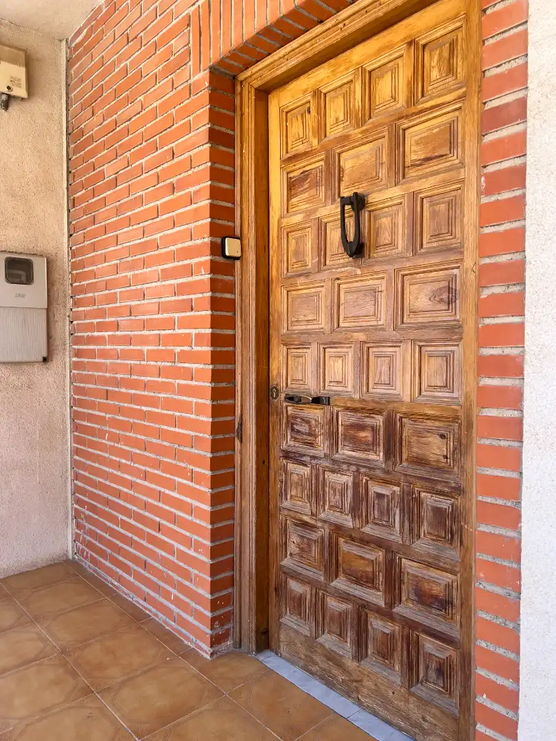Adossat en venda a Villafranca de los Caballeros, imagen 3