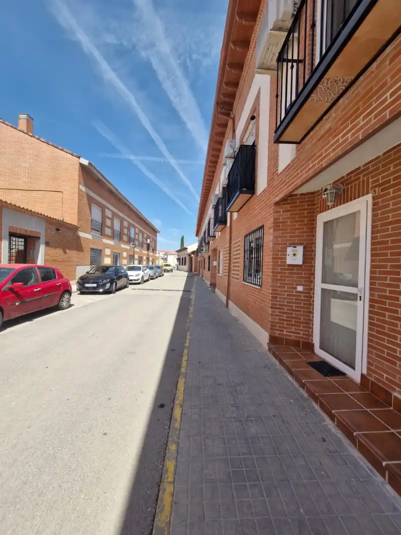 Vista exterior de Casa o chalet en venta en Valdeavero con Calefacción y Internet