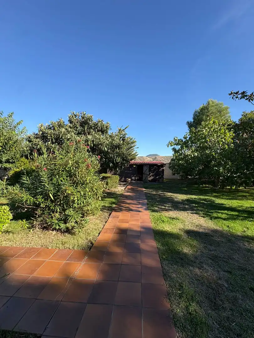Jardín de Terreno en venta en Albelda de Iregua