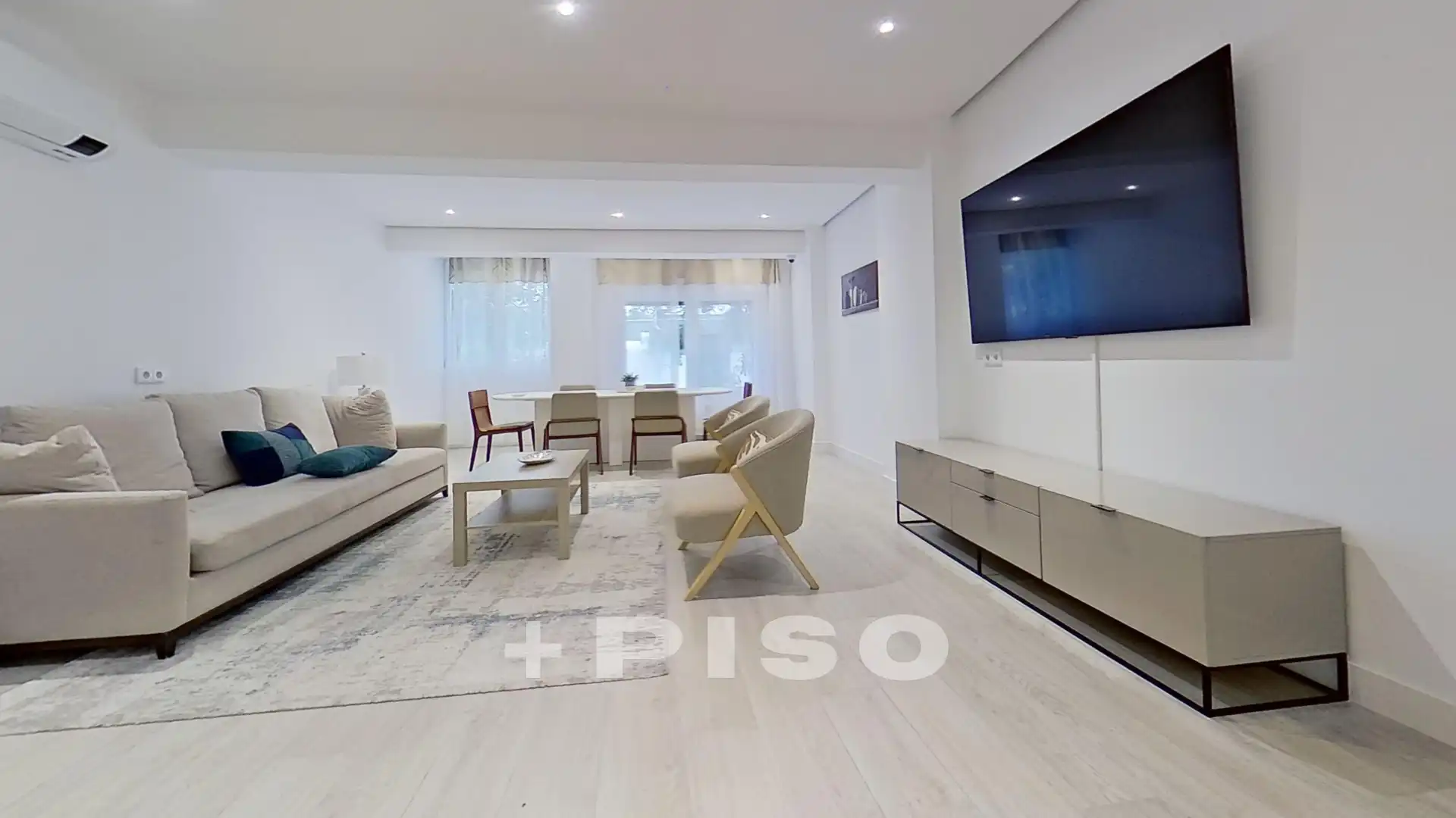 Sala d'estar de Pis en venda en Madrid amb Aire condicionat, Calefacció i Parquet