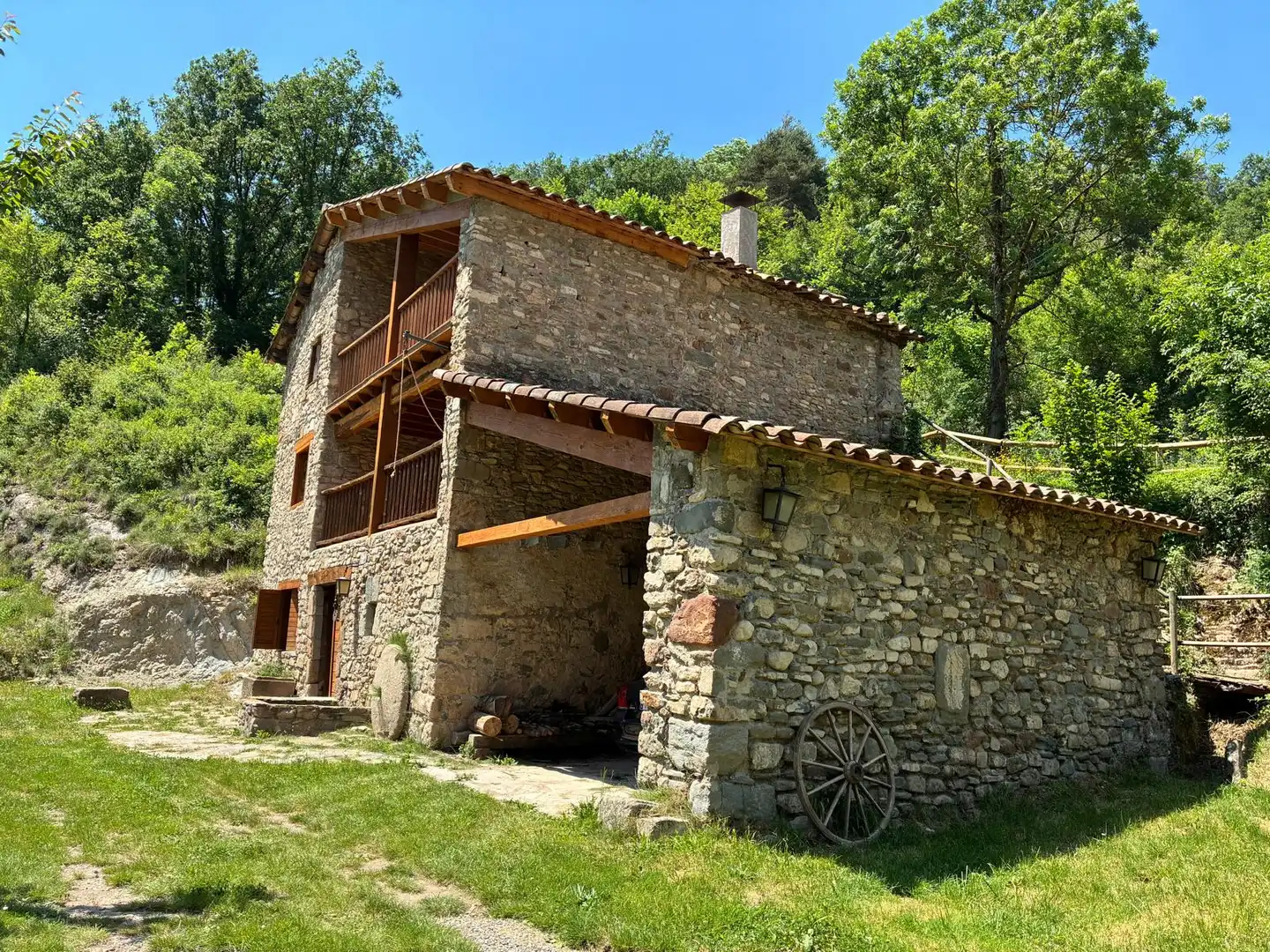 Vista exterior de Finca rústica en venda en Borredà amb Jardí privat, Terrassa i Traster