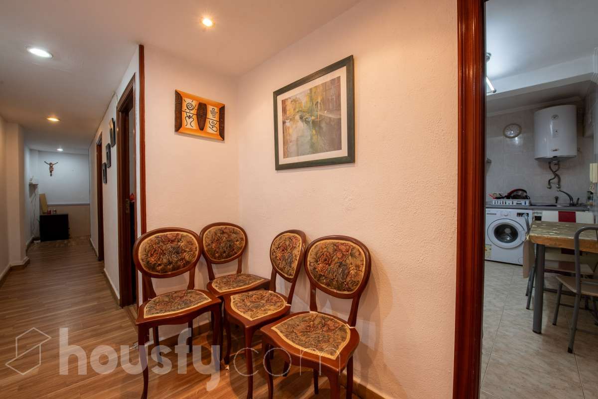 Piso en venta en Oviedo  con Calefacción, Parquet y Amueblado