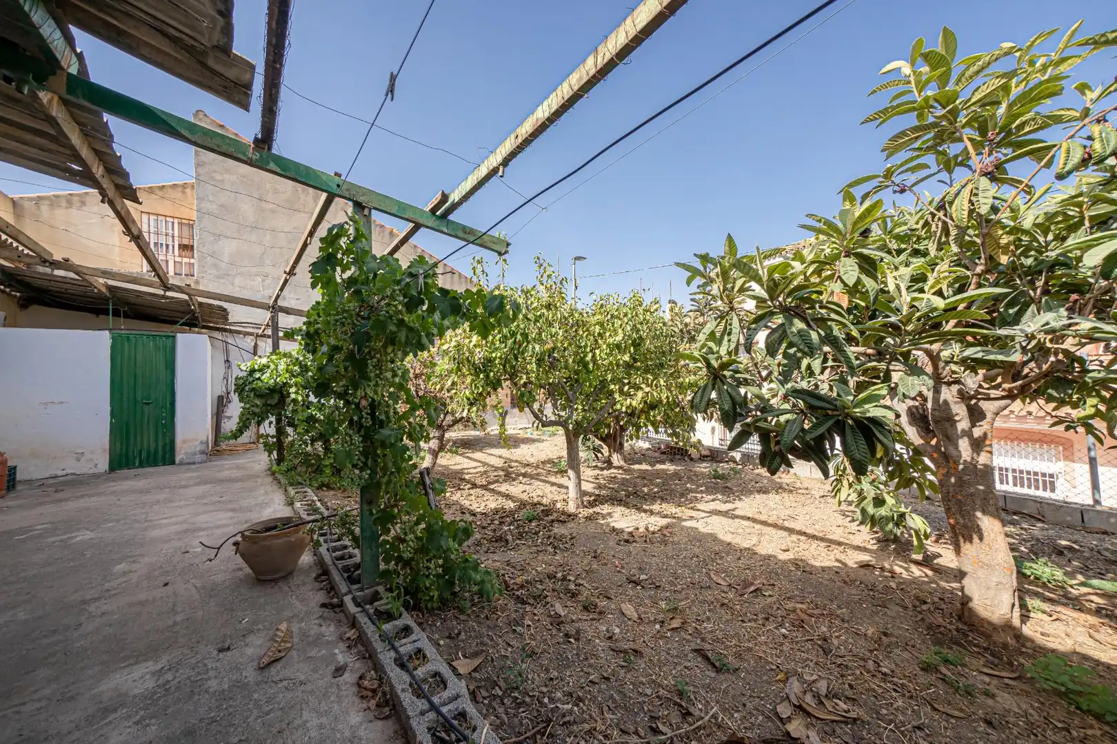 Jardí de Finca rústica en venda en Málaga amb Aire condicionat, Terrassa i Traster