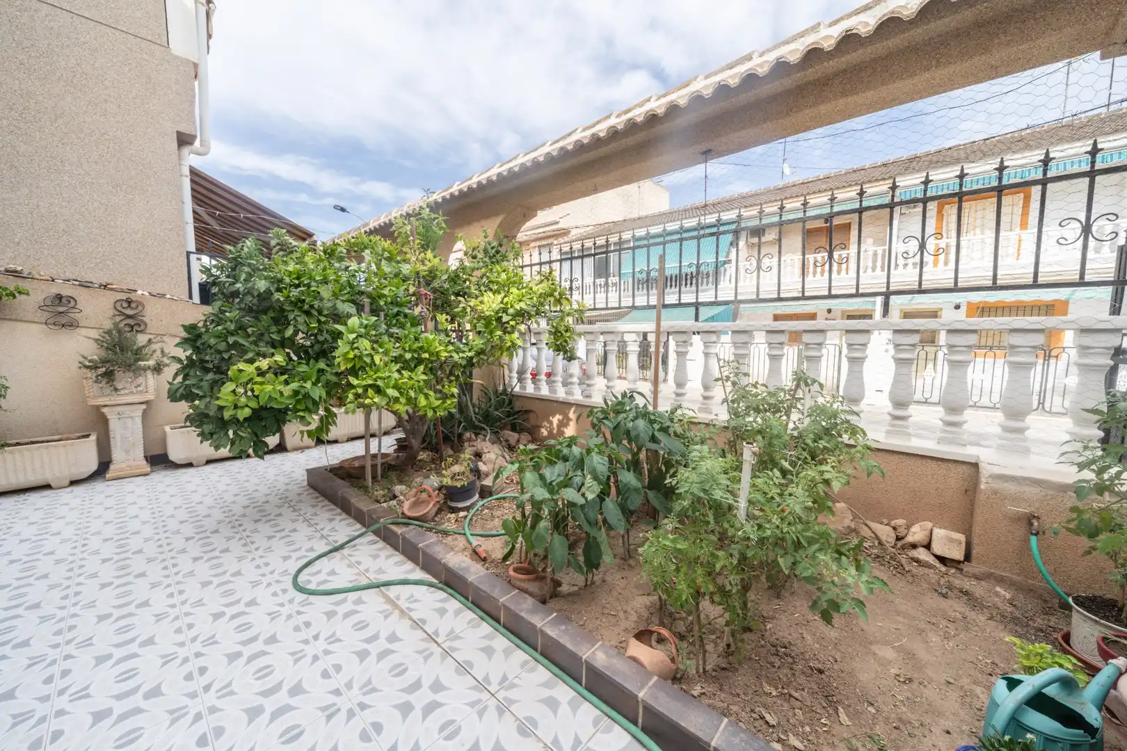 Terrassa de Casa adosada en venda en San Pedro del Pinatar amb Aire condicionat, Jardí privat i Terrassa