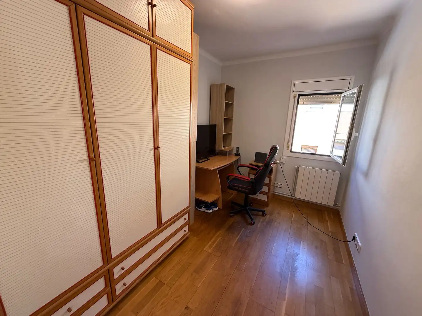 Bedroom of Flat for sale in Santa Coloma de Gramenet  with Air Conditioner, Heating and Terrace