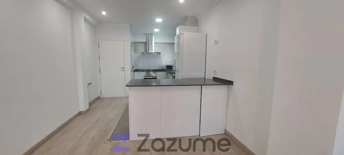 Flat for rent in C. de la Isla de Ons, Peñagrande
