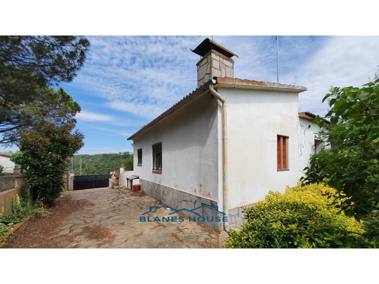 Exterior view of House or chalet for sale in Maçanet de la Selva  with Private garden and Terrace