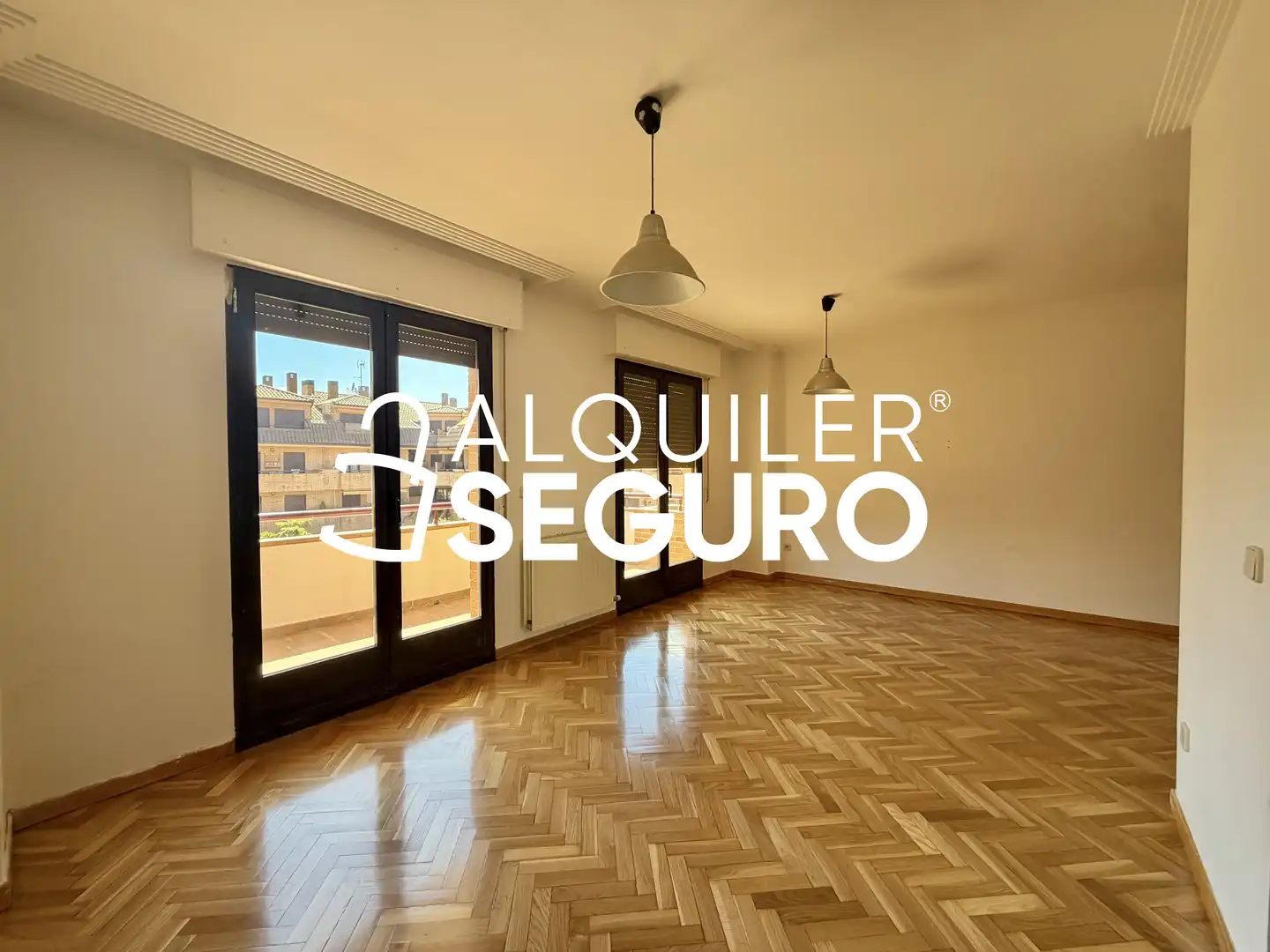 Piso con piscina en alquiler en Murillo, imagen 5
