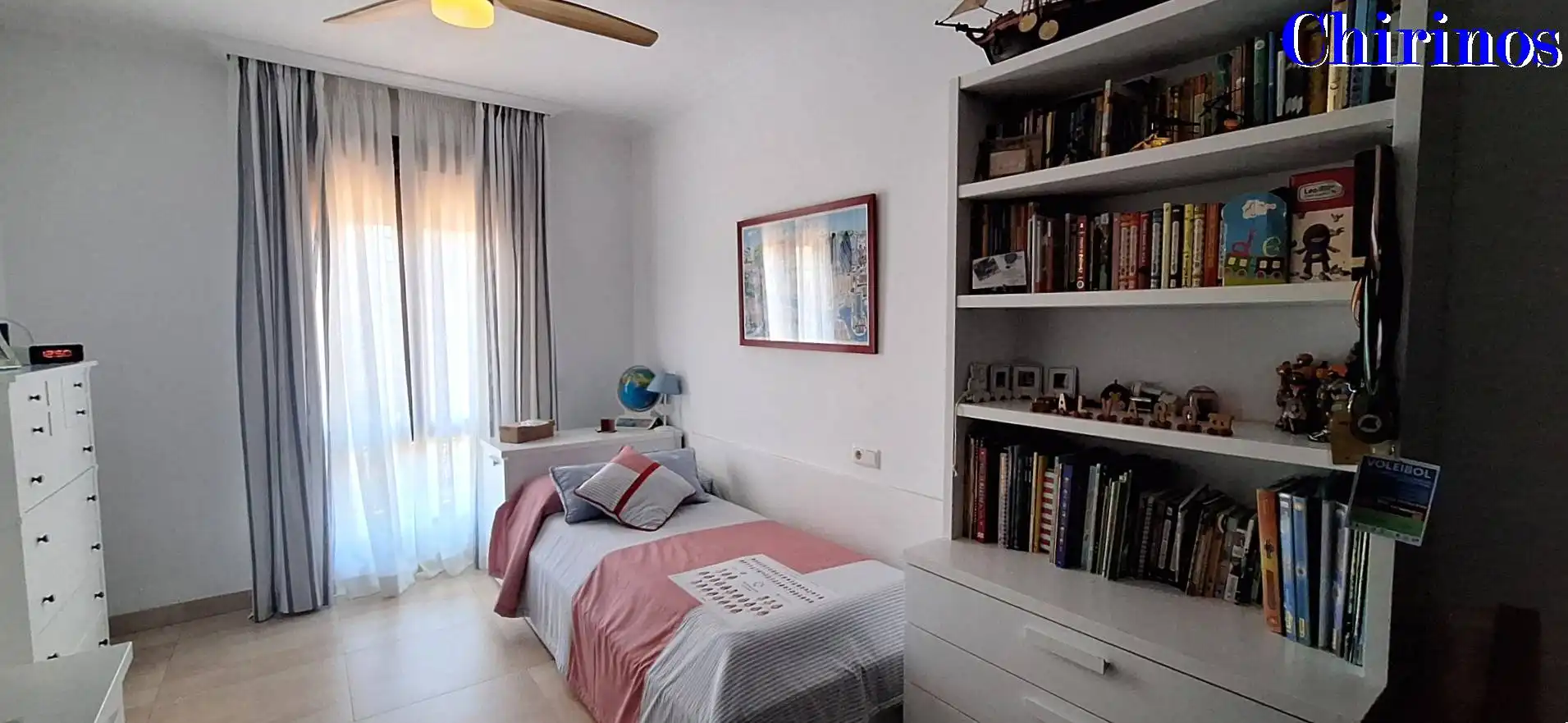 Dormitori de Casa o xalet en venda en Córdoba amb Aire condicionat, Calefacció i Jardí privat
