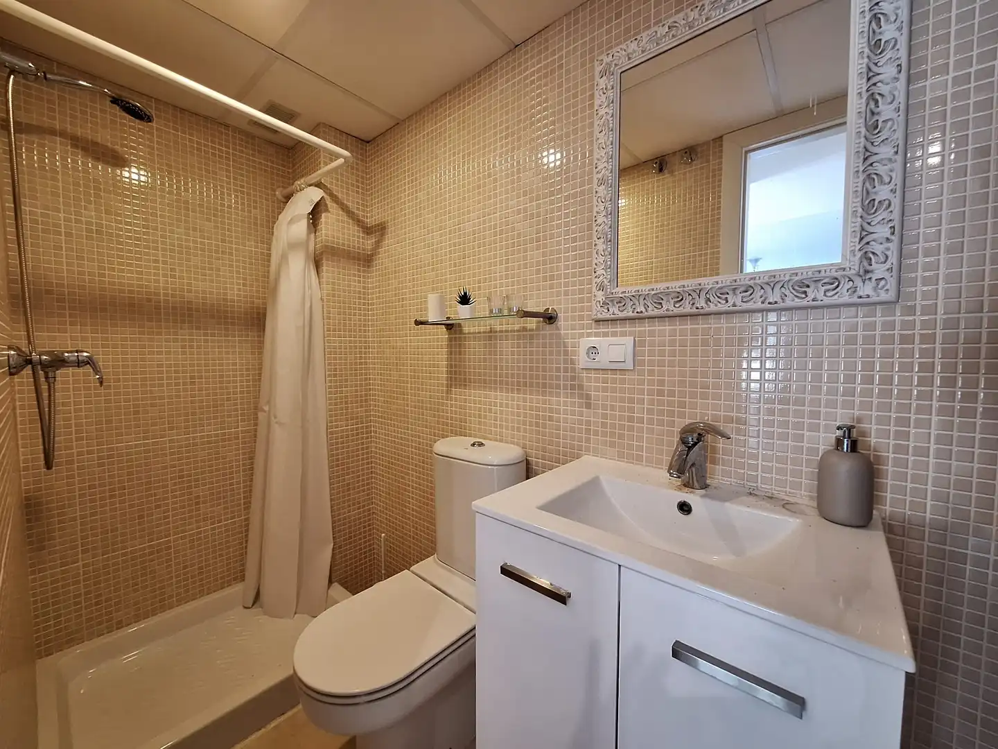 Baño de Apartamento en venta en Calpe / Calp con Aire acondicionado, Trastero y Piscina