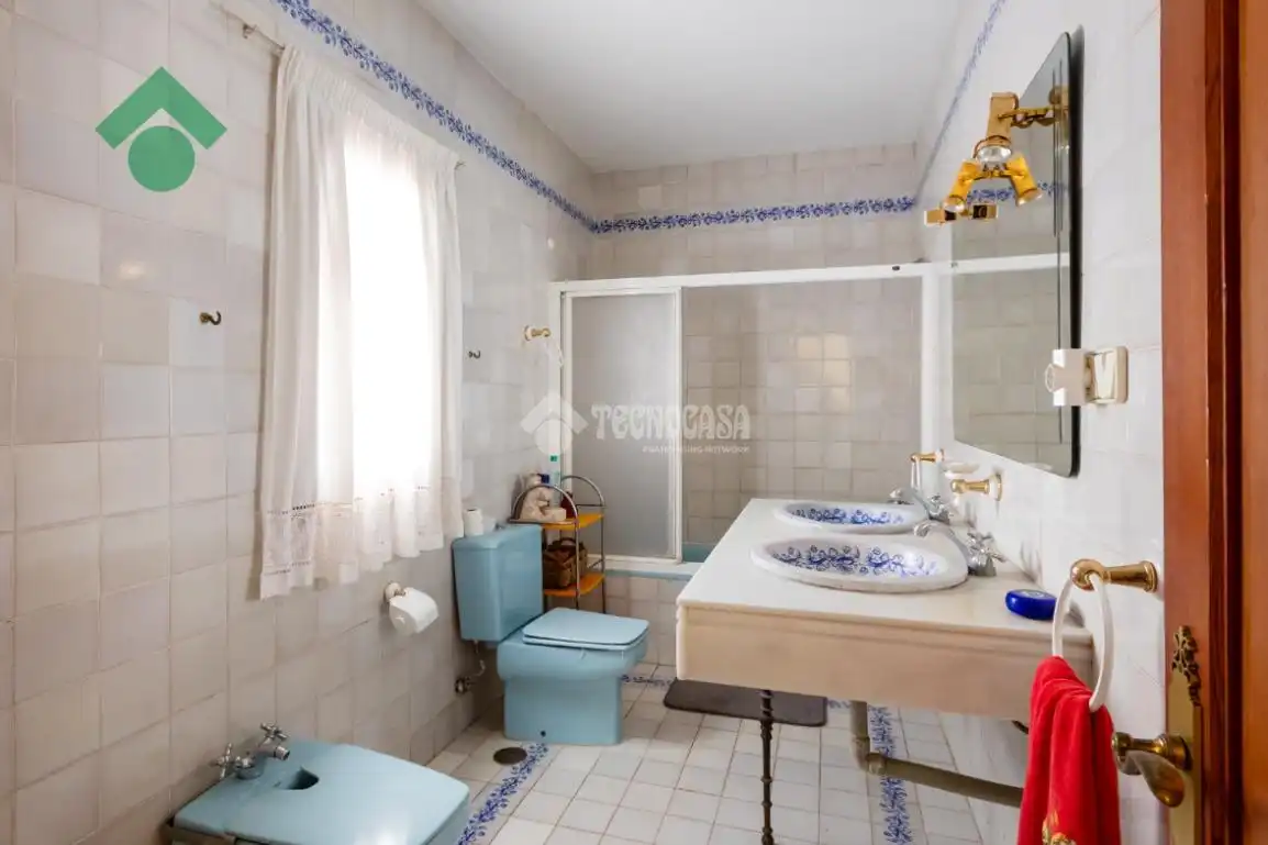Baño de Casa adosada en venta en Nerja con Jardín privado