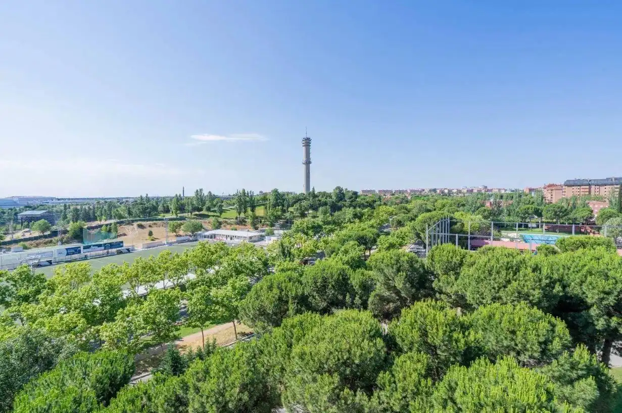 Vista exterior de Dúplex en venta en Tres Cantos con Aire acondicionado y Calefacción