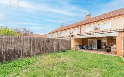 Garden of Single-family semi-detached for sale in Moraleja de Enmedio  with Air Conditioner, Heating and Private garden