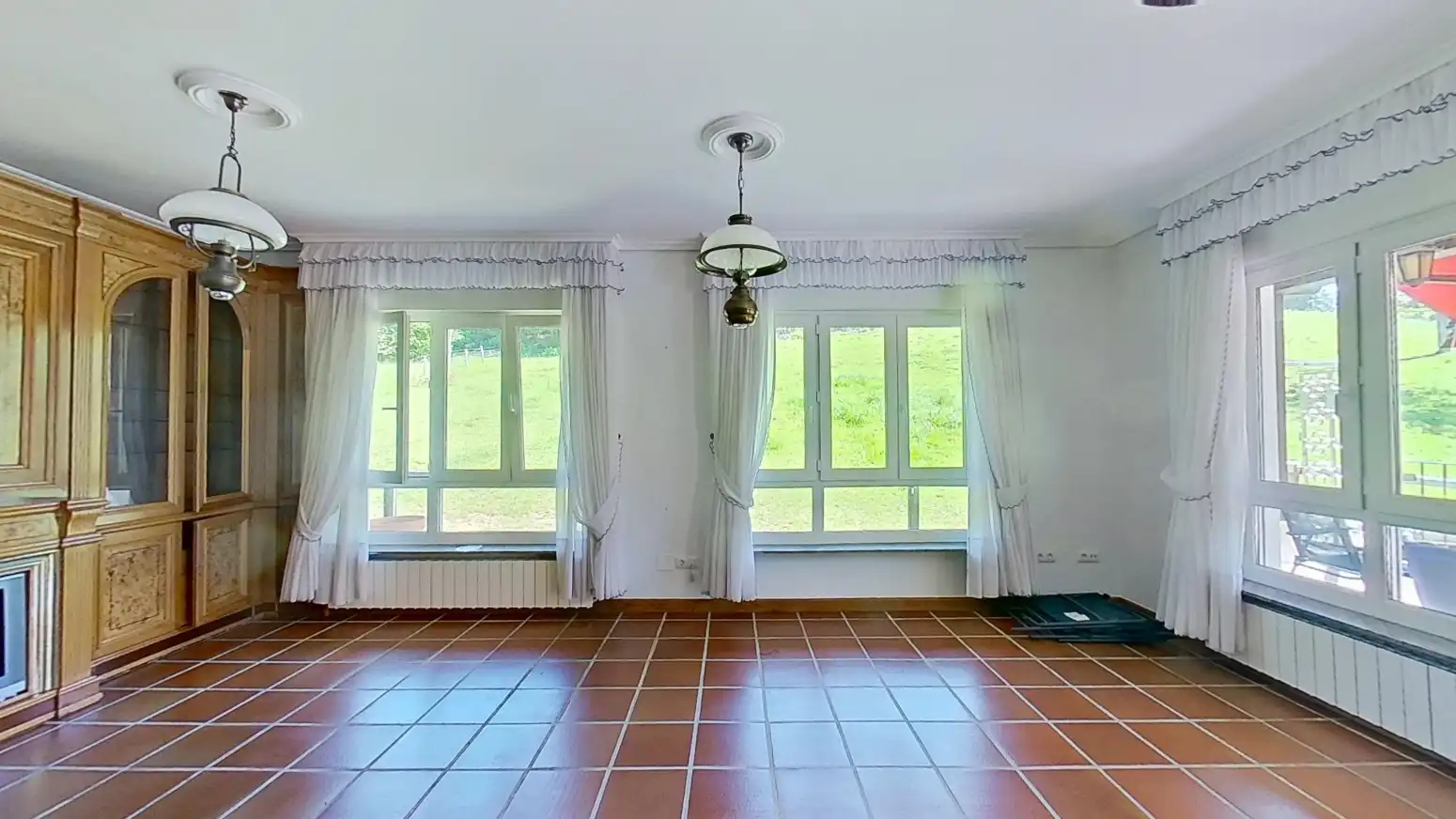 Sala de estar de Casa o chalet en venta en Alfoz de Lloredo con Calefacción, Jardín privado y Parquet