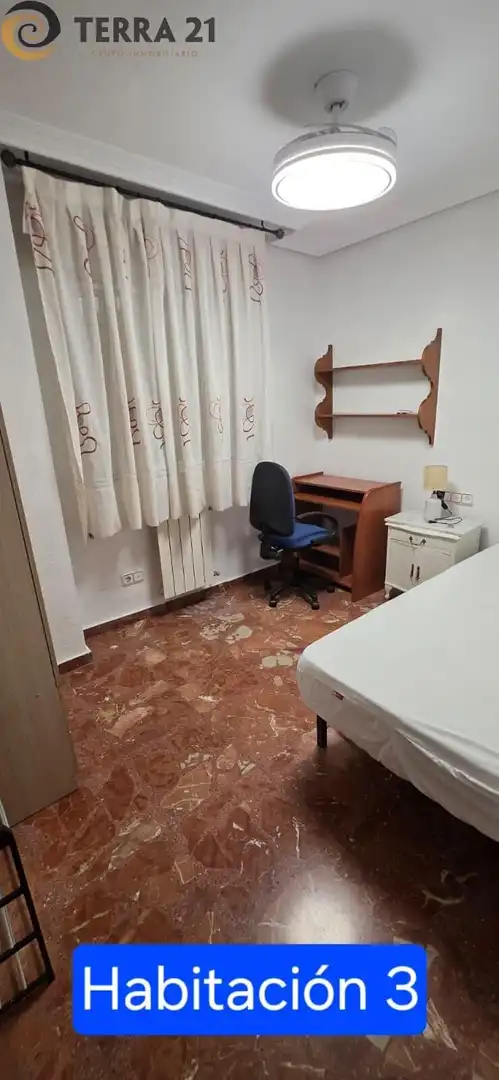 Piso con terraza en alquiler en Hospital, imagen 11