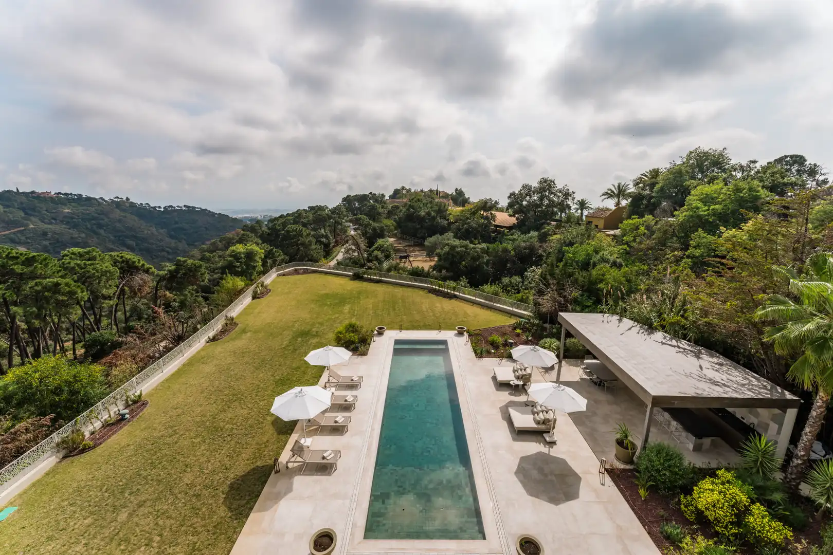 Casa amb piscina en venda a La Zagaleta, imagen 3