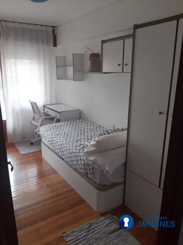 Bedroom of Flat for rent in Bilbao   with Heating and Terrace
