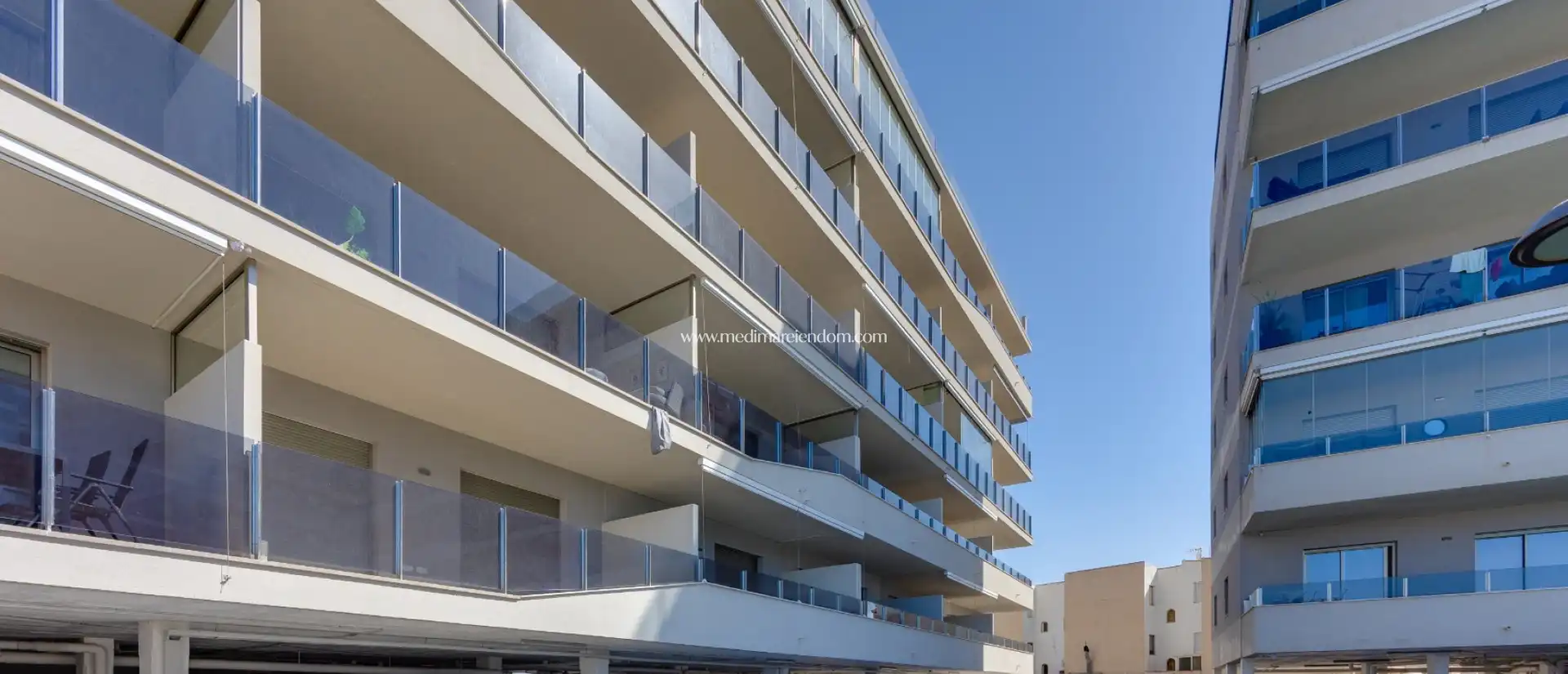 Vista exterior de Apartament en venda en Santa Pola amb Aire condicionat, Calefacció i Terrassa