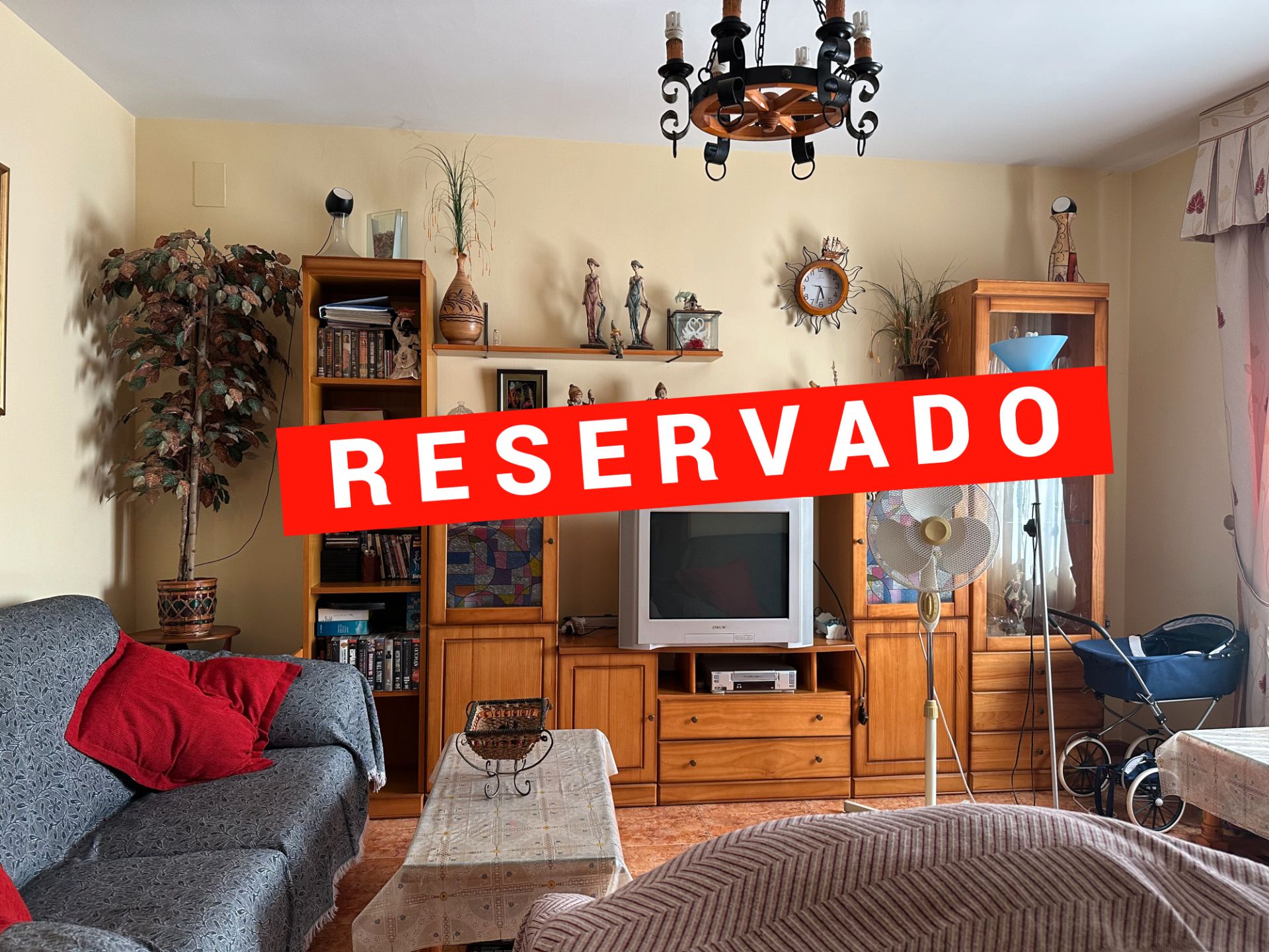 Sala d'estar de Casa o xalet en venda en Manzaneque amb Aire condicionat, Calefacció i Jardí privat