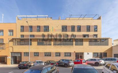 Exterior view of Apartment for sale in Badajoz Capital  with Air Conditioner, Heating and Storage room