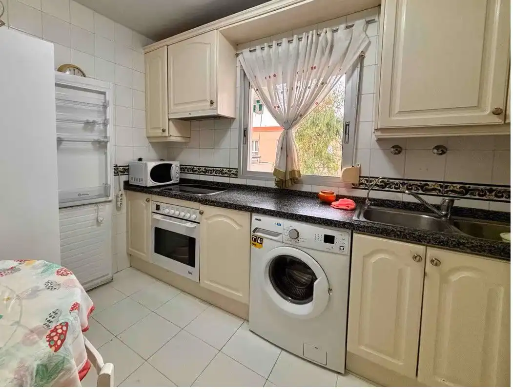Cuina de Apartament en venda en Torremolinos amb Terrassa